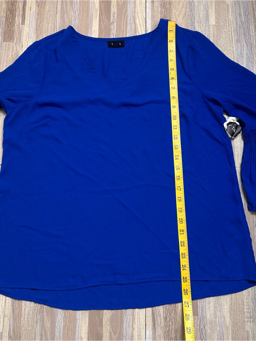 Tacera Cobalt Blue Pleated Bell Sleeve Blouse NWT, Women's Size Large - Picture 4 of 11
